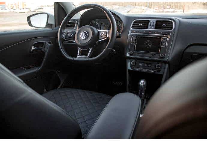 Volkswagen Polo car interior