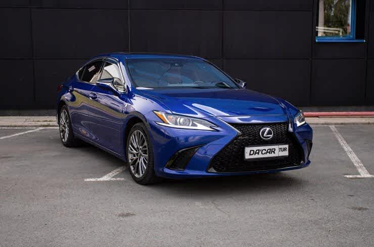 Lexus ES250 Executive rental
